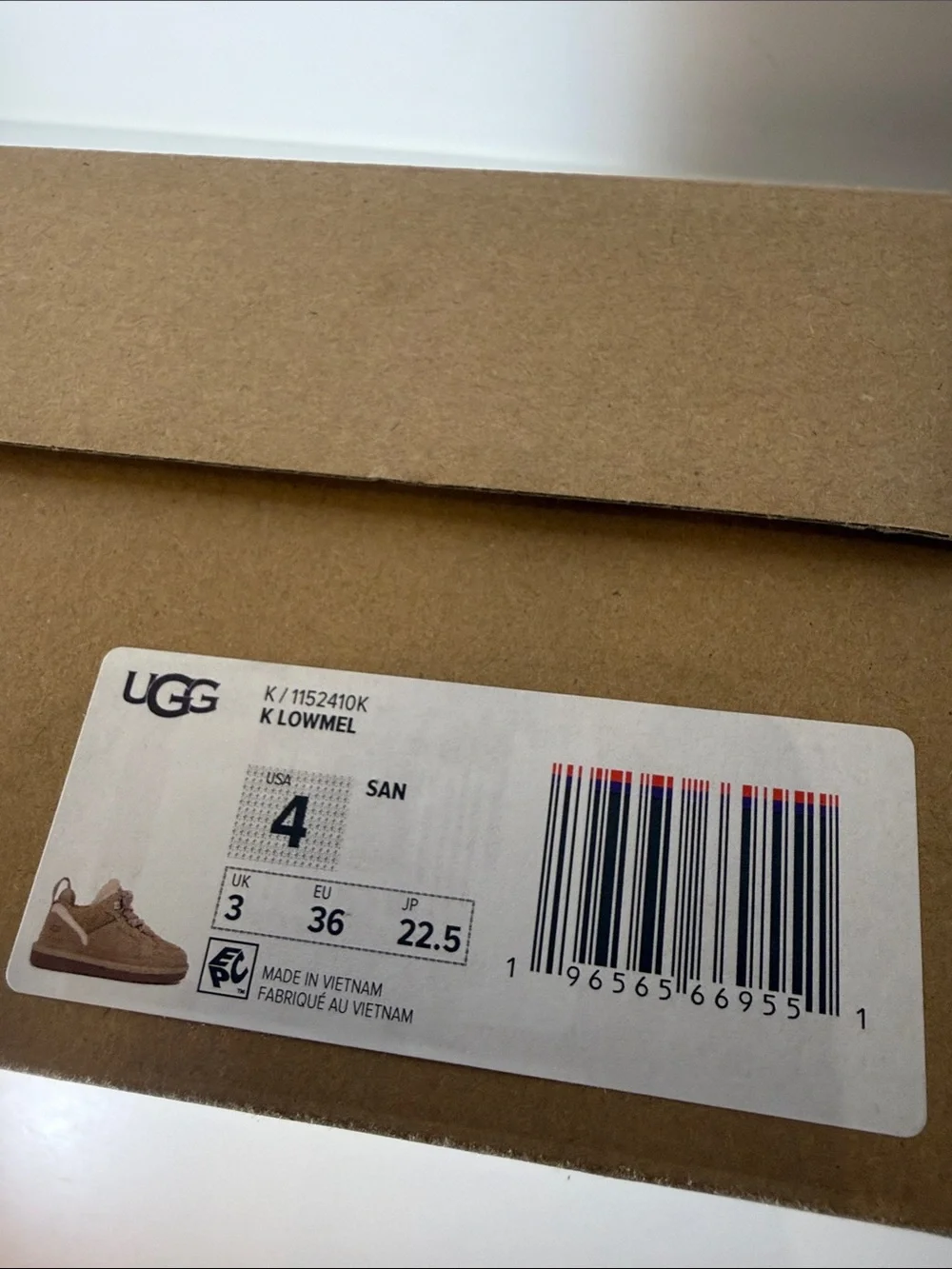 UGG Kids Sand Lowmel Lace-Up Sneakers - Size 4